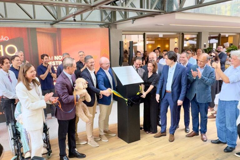 Família Paulo Octávio inaugura novo Soho Hotel em Águas Claras