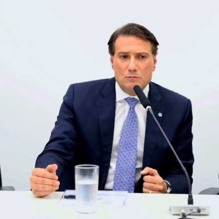 A governadora do Distrito Federal, Celina Leão, definiu nesta segunda-feira (13), Elie Issa El Chidiac como novo presidente da Companhia Energética de Brasília