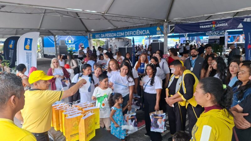 Educação de Trânsito mobiliza centenas de motoristas no feriado do DF