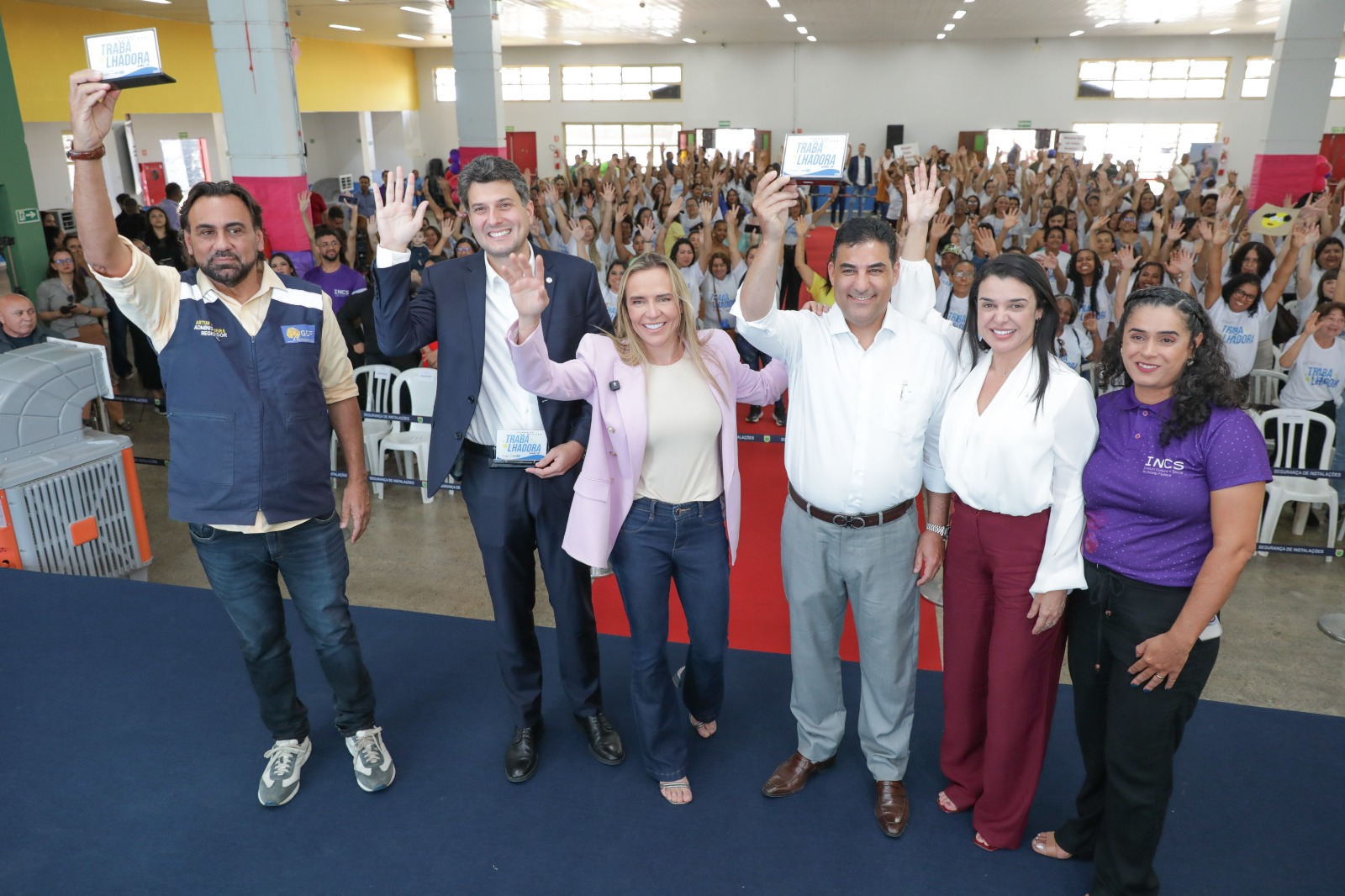 Jornada da Mulher Trabalhadora forma centenas de alunas no DF