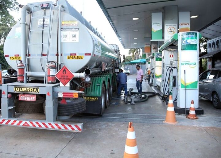 GDF propõe medida para reduzir o preço do óleo diesel no DF
