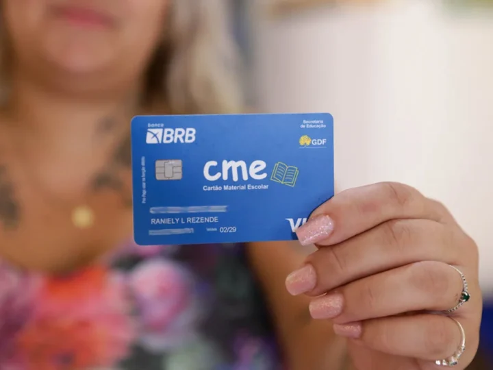 Cartão Material Escolar recebe investimento recorde no DF