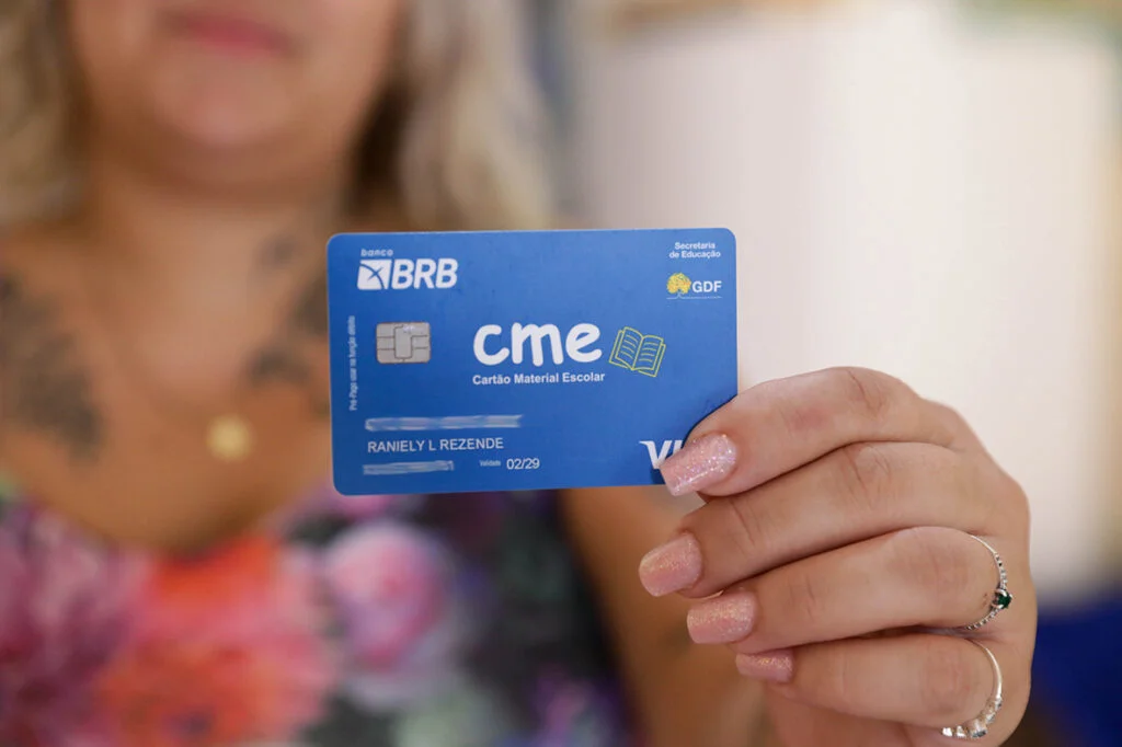 Cartão Material Escolar recebe investimento recorde no DF