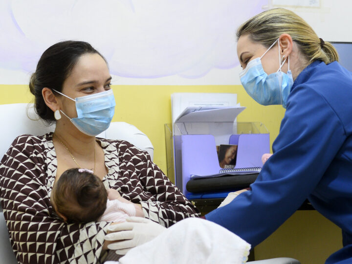 Aleitamento materno protege crianças contra doenças respiratórias