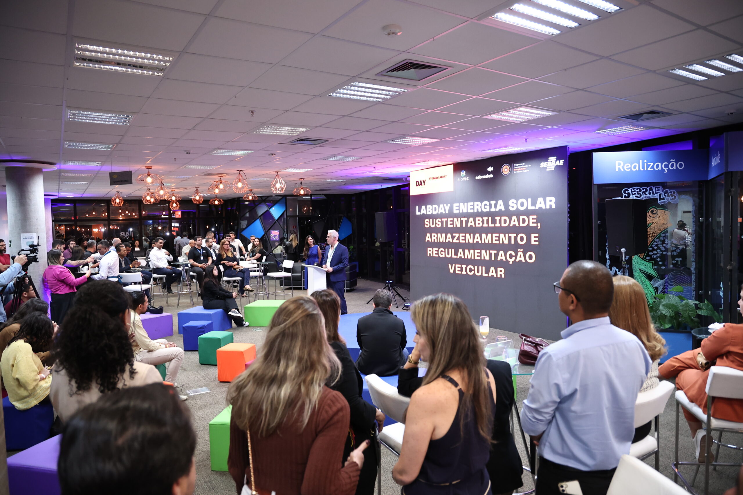 Lab Day 2026 começa com foco em energias renováveis no DF