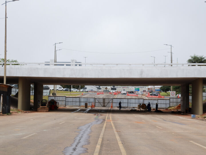 Eixão Norte terá faixas inferiores de viaduto liberadas no domingo