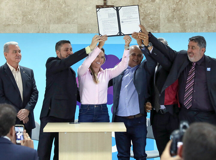 Transferência de outorga de táxi é autorizada por lei no DF