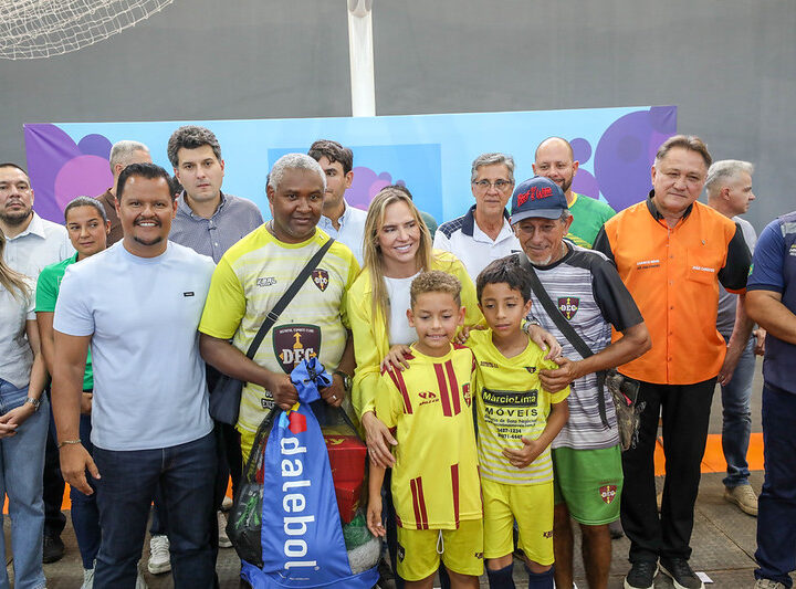 Celina Leão entrega obras de modernização no ginásio de Sobradinho II