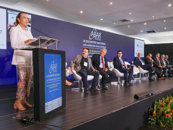 Saneamento no Distrito Federal é destaque em encontro de agências
