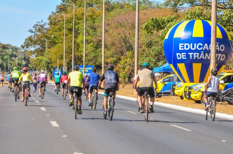 Passeio ocorrerá domingo (31), com concentração a partir das 7h30, no Eixão Sul, à altura da Quadra 102, nas proximidades do Banco Central | Foto: Divulgação/DER-DF