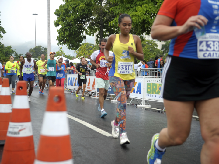 Corrida Pela Vida reúne 5 mil inscritos com maioria feminina