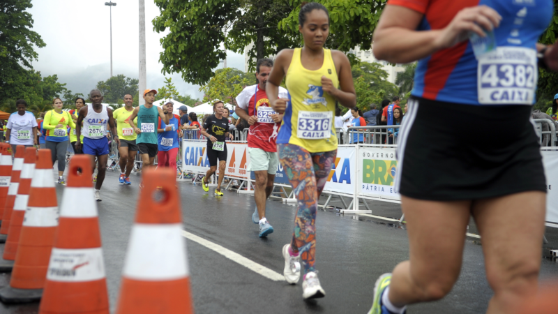 Corrida Pela Vida reúne 5 mil inscritos com maioria feminina