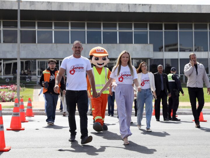 Doação de sangue ganha reforço em ação na Praça do Buriti