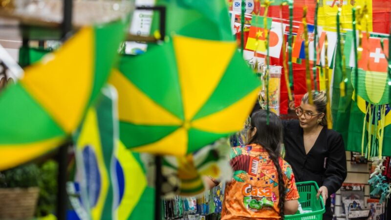Comércio do DF terá horários especiais nos jogos do Brasil