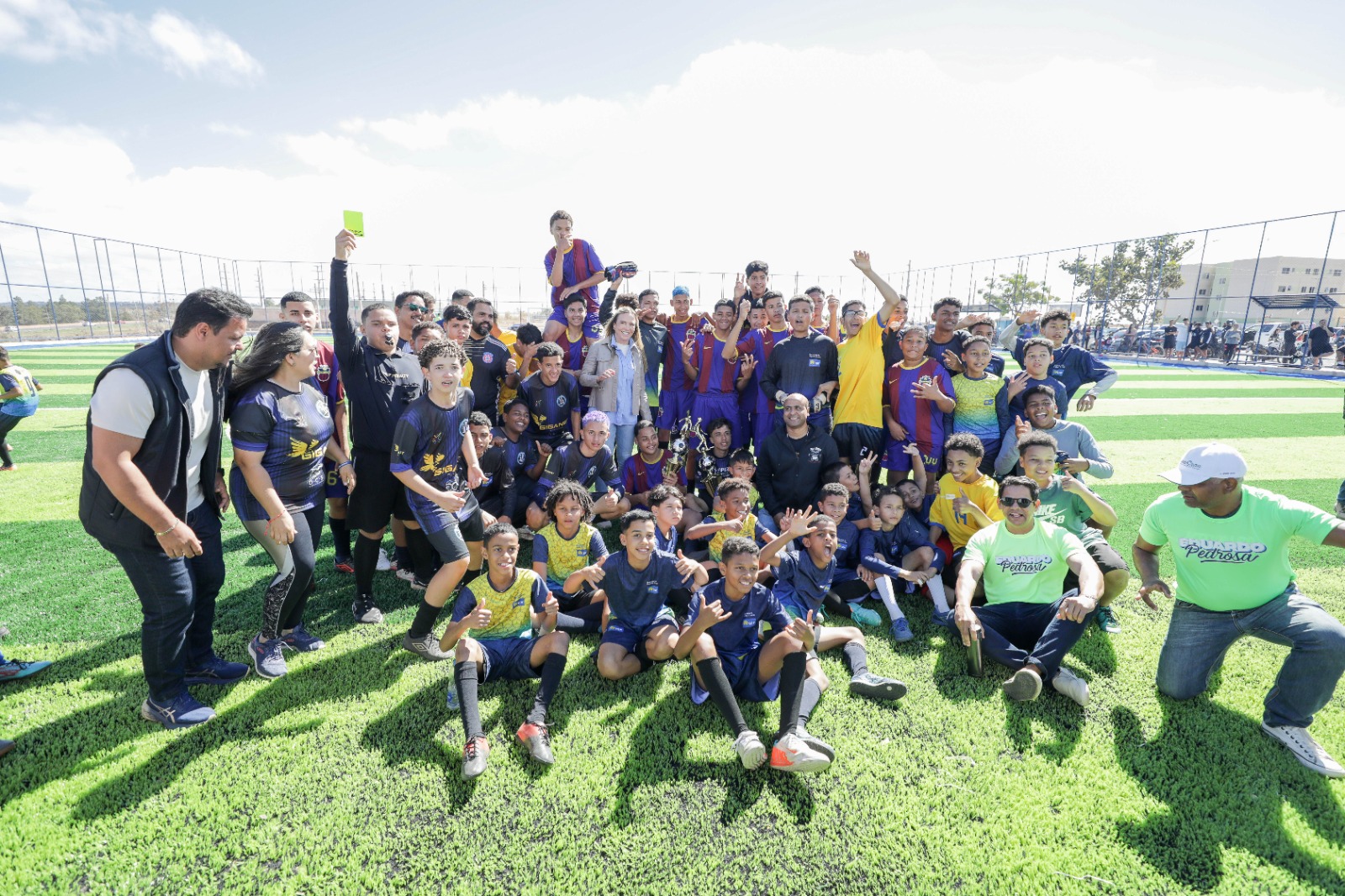 Itapoã Parque ganha novo campo de futebol