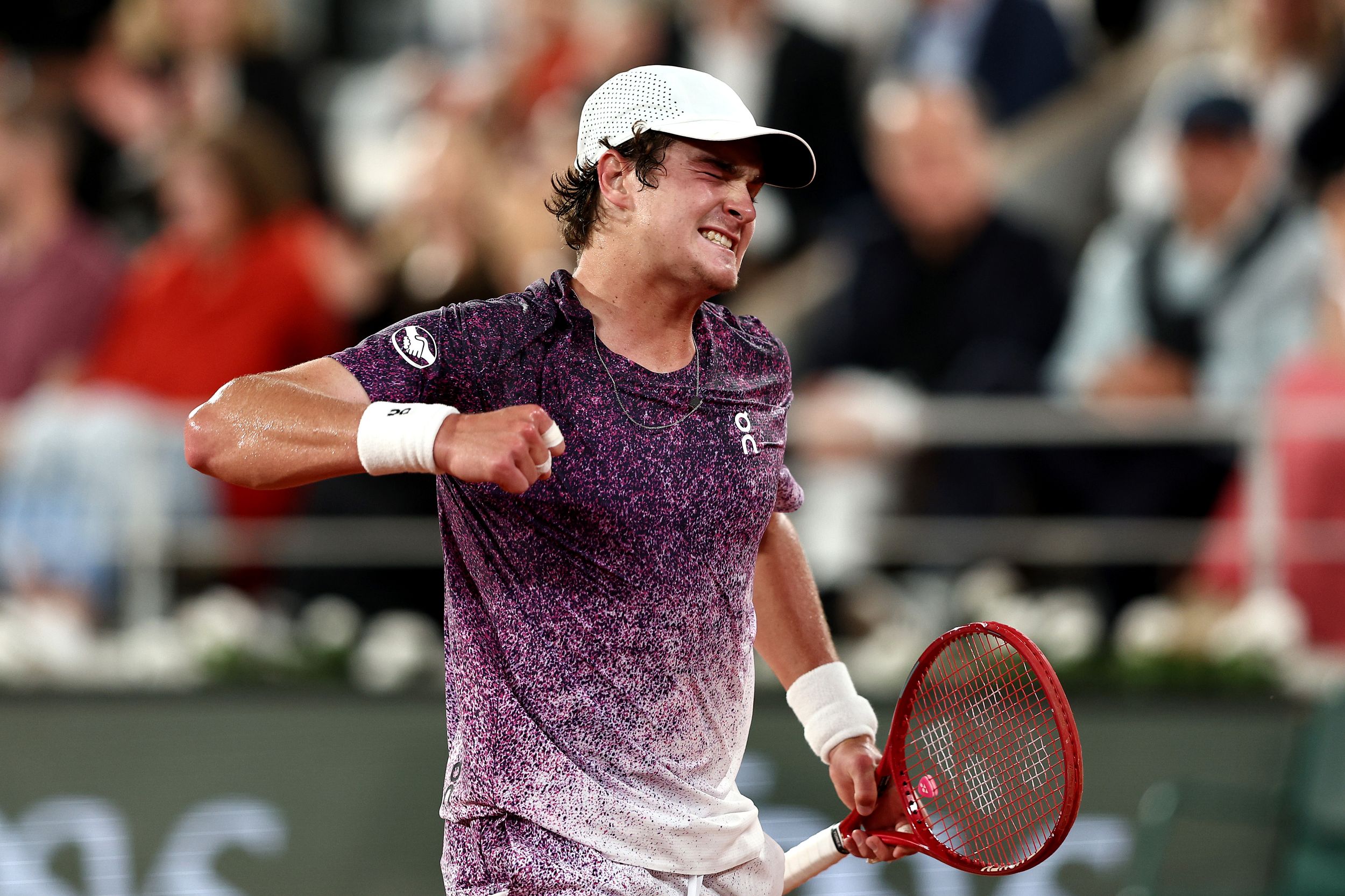 João Fonseca bate norueguês e vai às quartas de Roland Garros