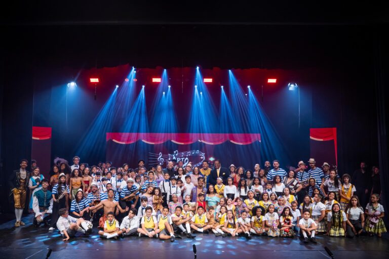Instituto Arte Jovem comemora dez anos com espetáculo especial