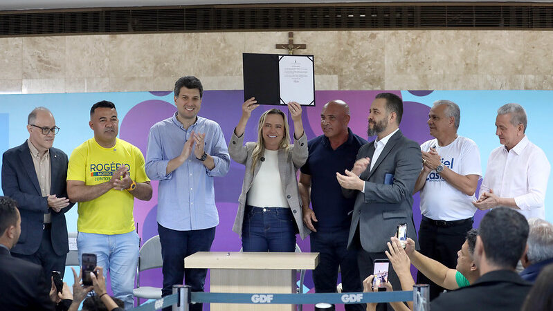 Metrô-DF recebe autorização para licitar 15 novos trens