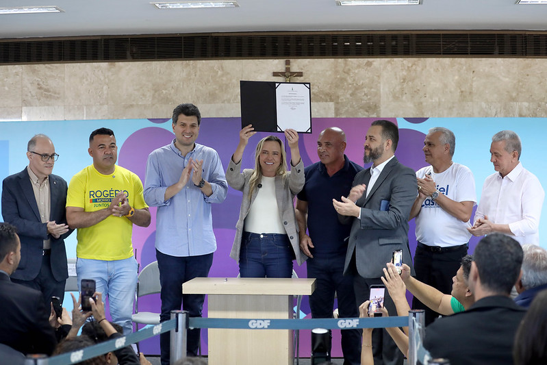 Metrô-DF recebe autorização para licitar 15 novos trens
