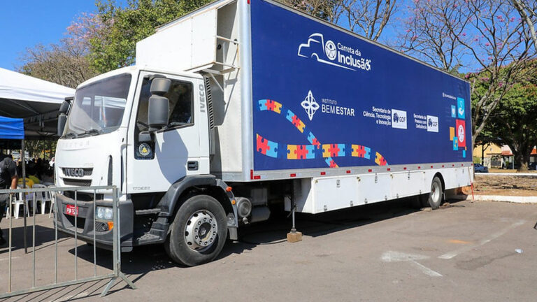 Carreta da Inclusão oferece serviços gratuitos no Riacho Fundo II
