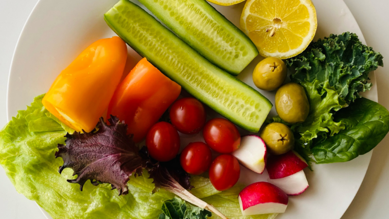 Saúde intestinal exige alimentação equilibrada e hábitos saudáveis