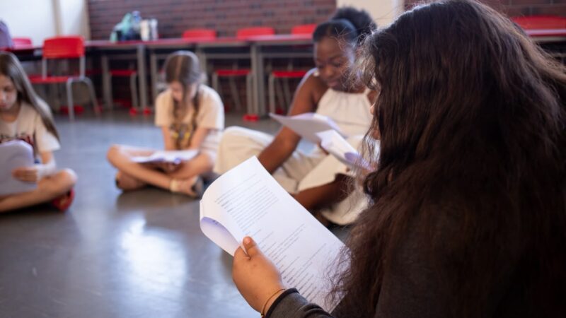 Projeto de leitura une teatro e Braille para alunos do Jardim Botânico