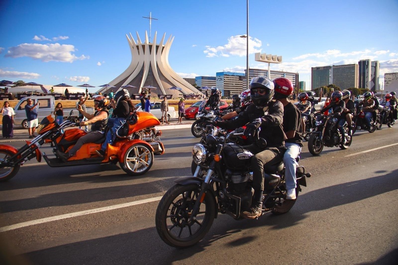 Passeio Motociclístico encerra festival pelas ruas de Brasília