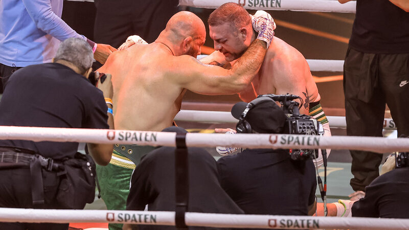 Glover Teixeira domina Shogun no ringue do Pacaembu