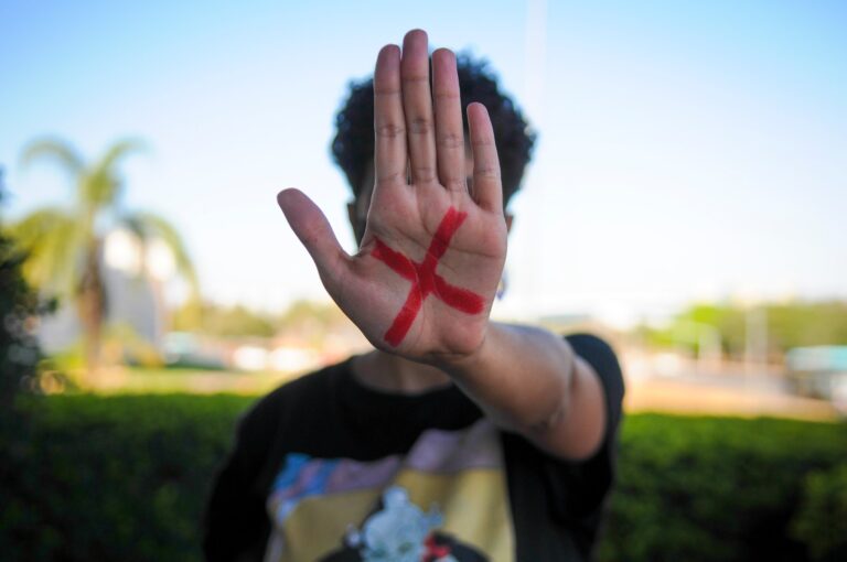 A Lei Maria da Penha estabeleceu mecanismos para prevenir, coibir e enfrentar a violência doméstica e familiar | Foto: Divulgação