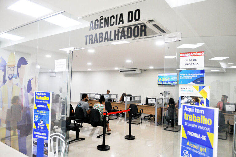 Agências do trabalhador oferecem 806 vagas nesta quinta-feira