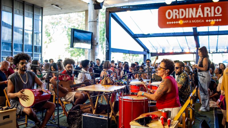 Ordinário Bar reúne pagode feijoada e axé com entrada gratuita
