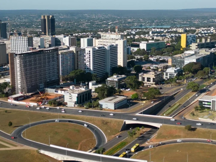 Brasília lidera expansão de áreas urbanizadas no Brasil