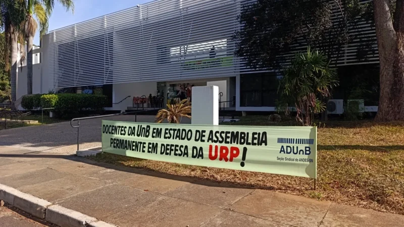UnB tem indicativo de greve mantido por docentes em assembleia
