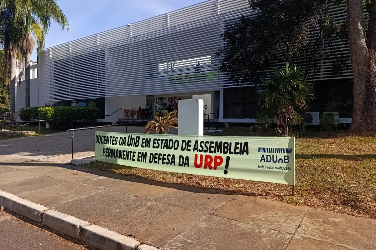 UnB tem indicativo de greve mantido por docentes em assembleia