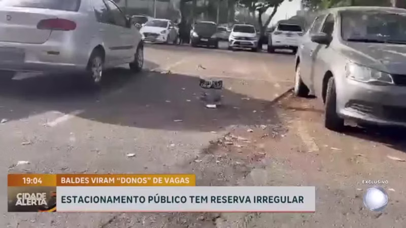 Motoristas de Brasília denunciam reserva ilegal de vagas