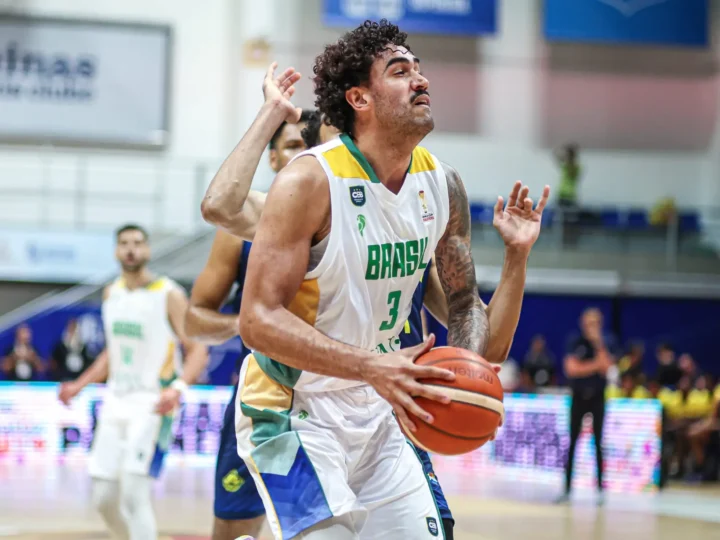 Seleção Brasileira de basquete inicia treinos em Brasília