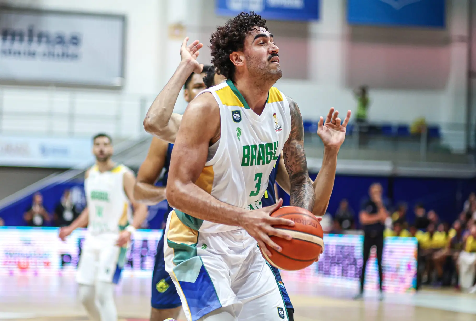 Seleção Brasileira de basquete inicia treinos em Brasília