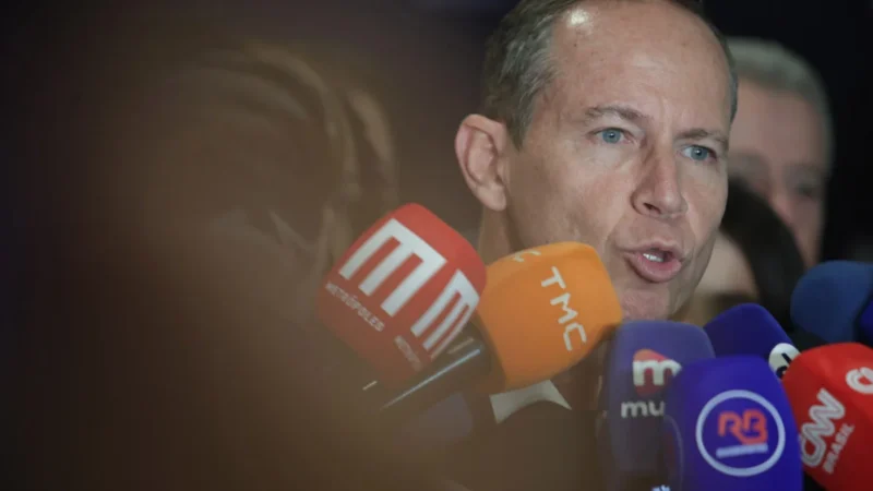 Ricardo Cappelli promete endurecer combate ao feminicídio no DF