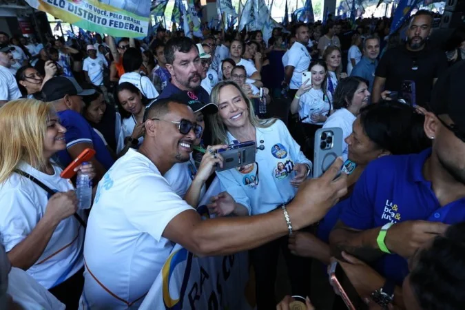 Celina Leão reage a críticas de adversários em agenda