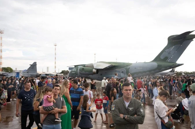 Brasília Air Show reúne 90 mil pessoas na Base Aérea de Brasília