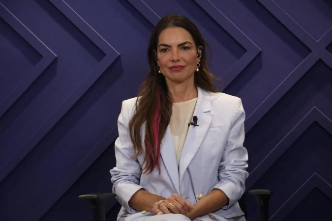 Paula Belmonte defende transparência e promete 40 novas UBSs