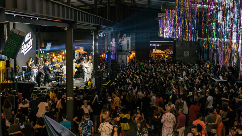 Galpão 17 celebra oito anos com Dave Evans e Camisa de Vênus