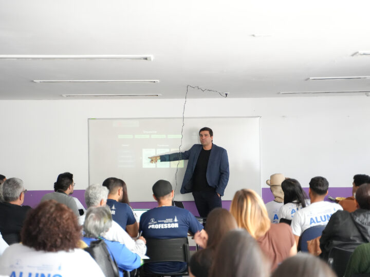 Alunos do Qualifica DF aprendem inteligência artificial no IGG