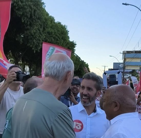Leandro Grass busca apoio de eleitores de Arruda no DF