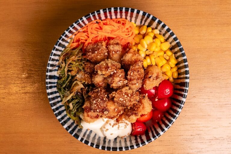 Donburi aposta em pokes e ceviches para a primavera em Brasília