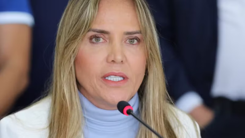 Celina Leão lidera corrida ao governo do DF com 35%