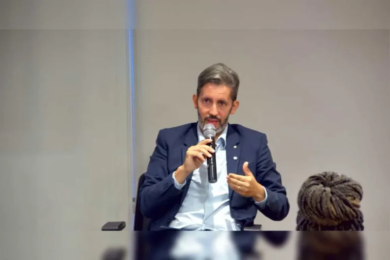 Leandro Grass planeja 10 mil moradias sociais por ano no DF