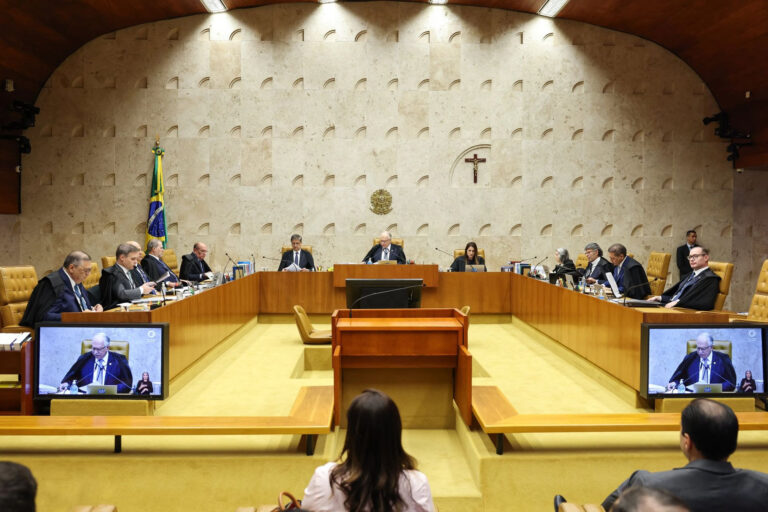 Sessão do STF bate recordes de audiência em julgamento sobre Moraes