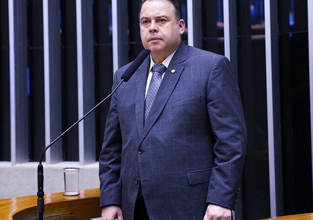 Júlio César Ribeiro é reeleito deputado federal no DF