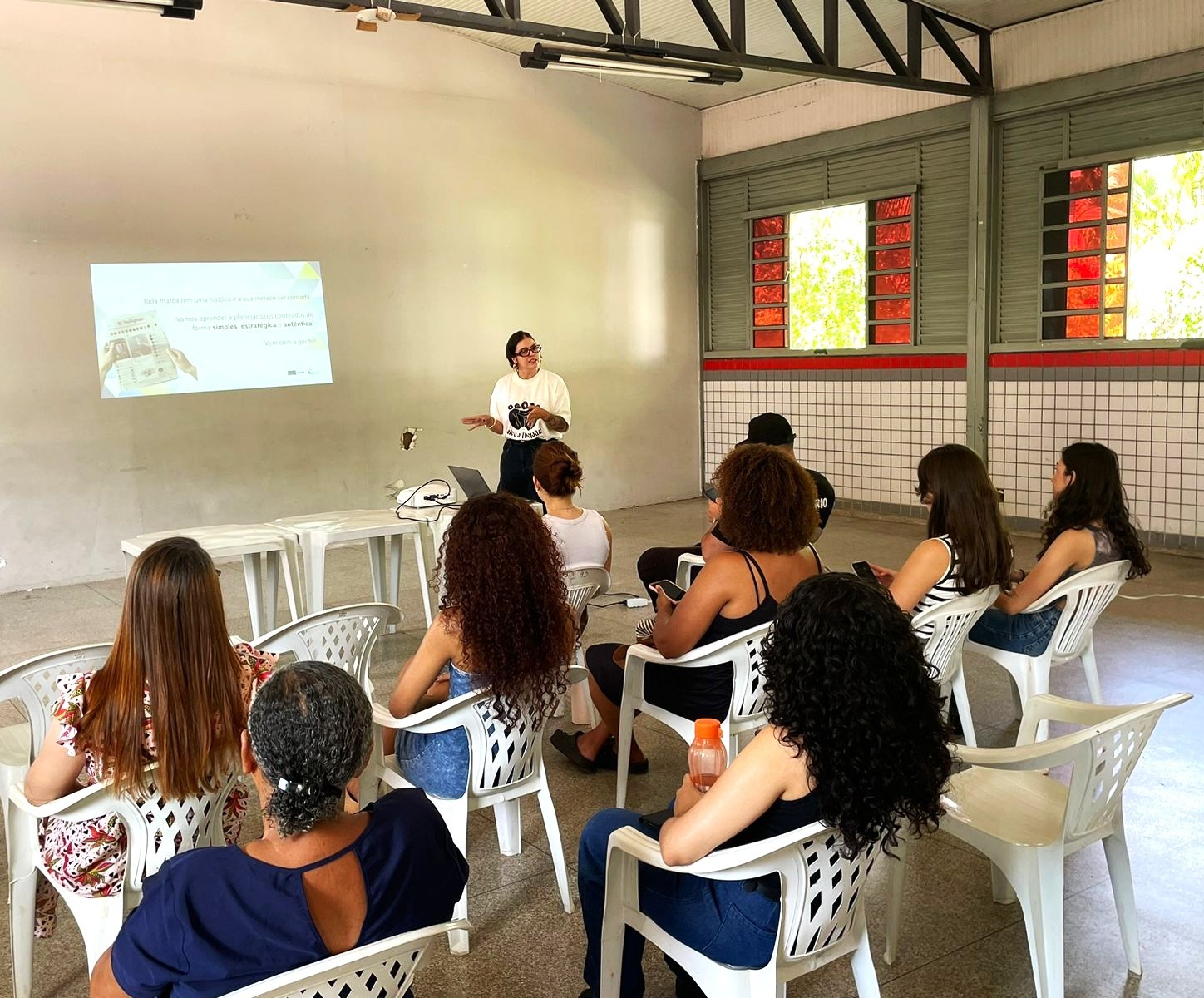 UnB oferece curso gratuito de marketing digital no Paranoá